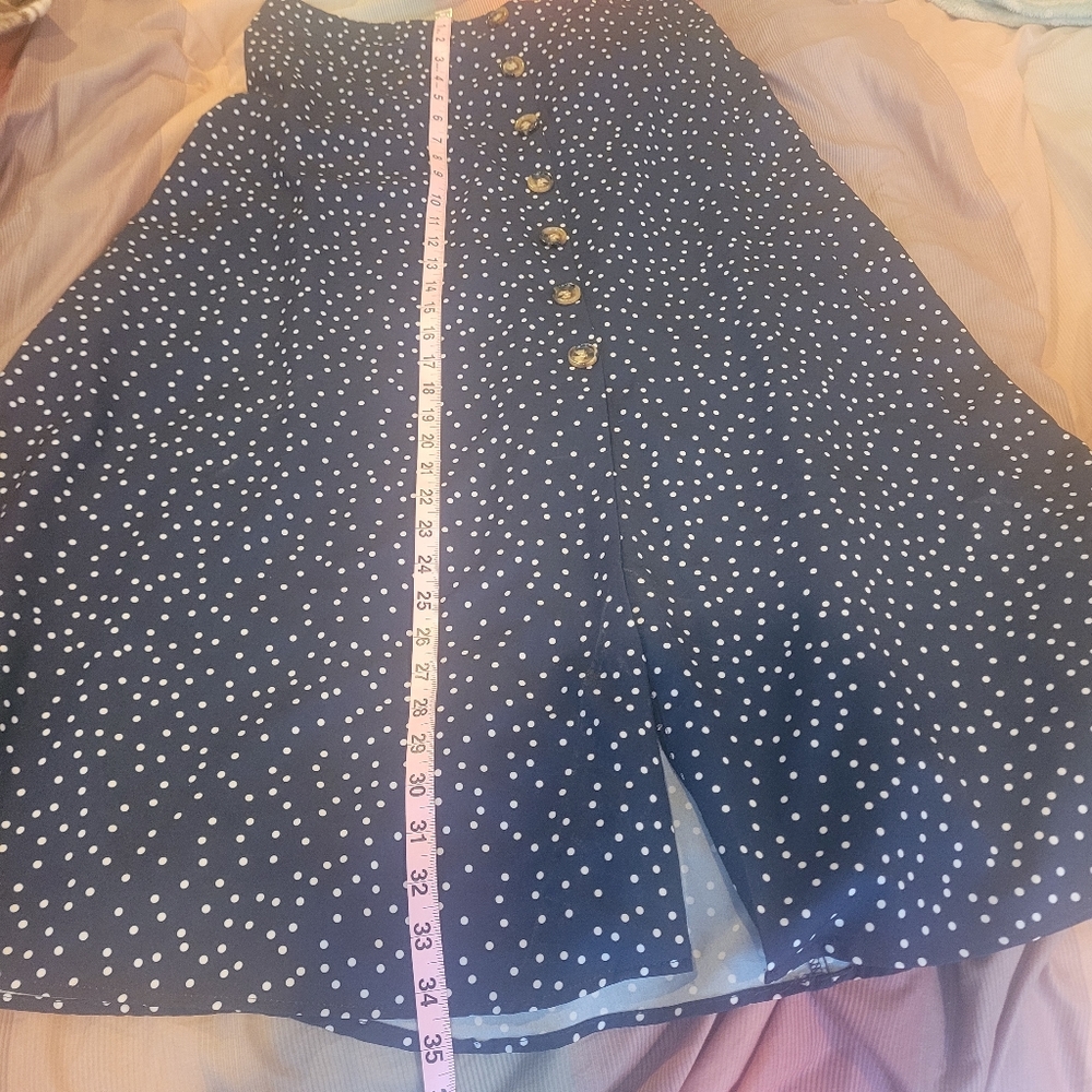 Navy blue polka dot skirt. Size Large. - Picture 4 of 10